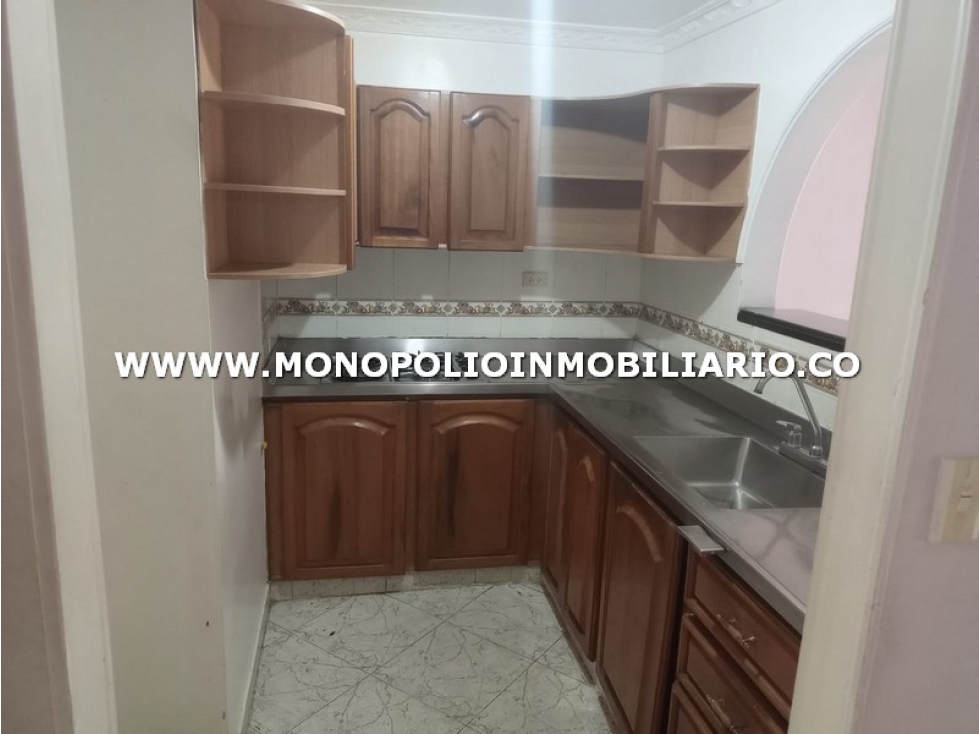 APARTAMENTO DUPLEX EN VENTA - SECTOR CABAÑITAS, BELLO COD: 25908 - 1