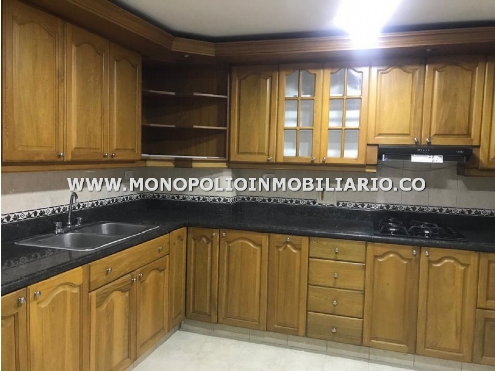 APARTAMENTO DUPLEX EN VENTA - SECTOR LAURELES COD: 21856