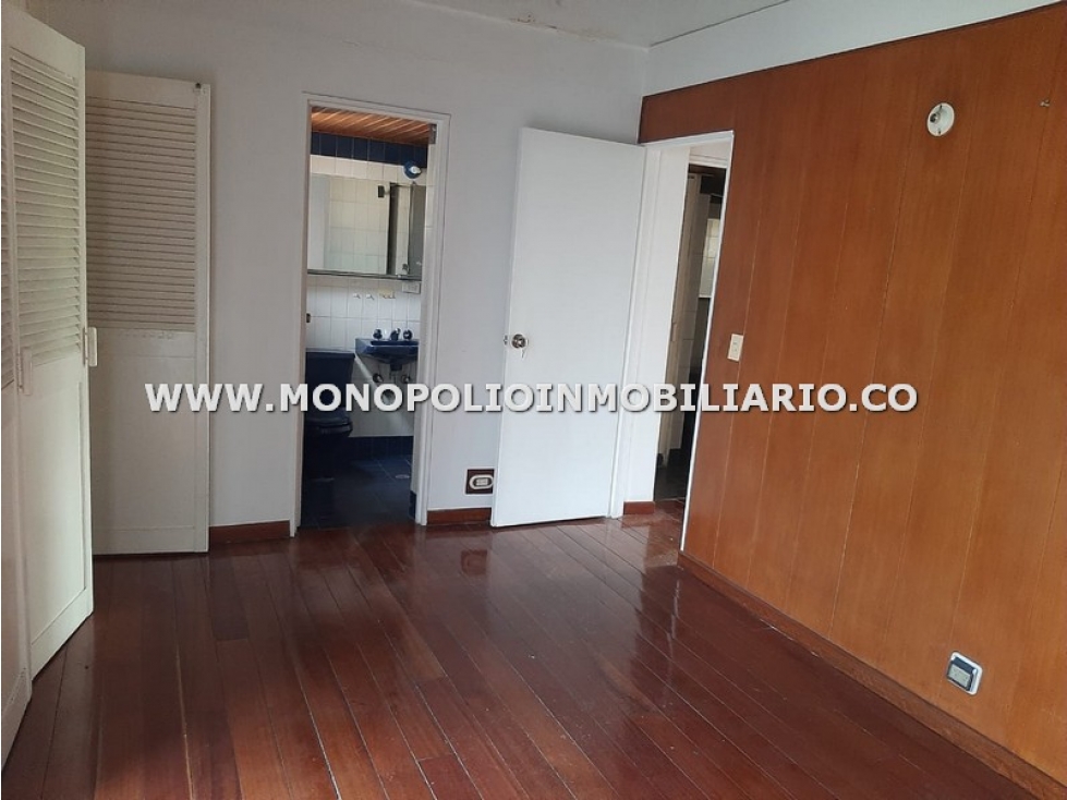 APARTAMENTO DUPLEX EN VENTA - SECTOR SAN DIEGO, EL POBLADO COD: 19742 — foto 6