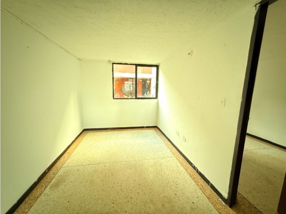 APARTAMENTO DUPLEX EN VENTA SUR DE CALI CR CUMBRES DEL REFUGIO — foto 2