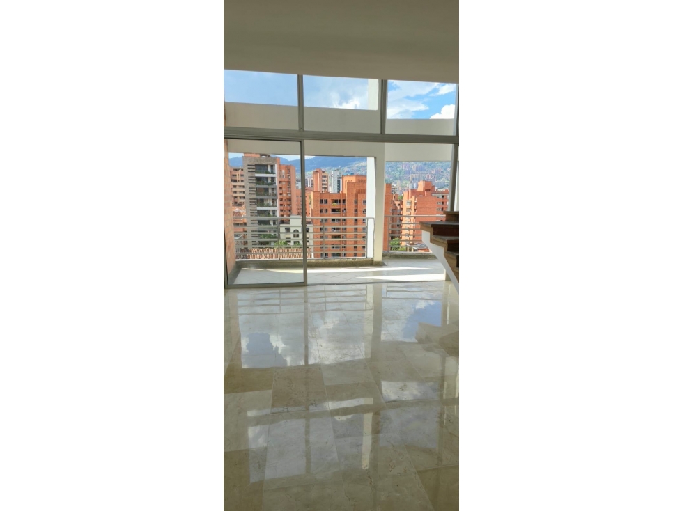 Apartamento Duplex en venta, Sector Santa Teresita - Laureles — foto 5