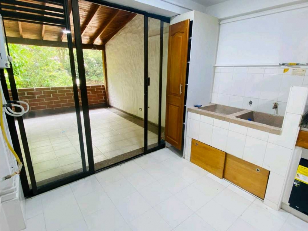 APARTAMENTO DUPLEX PARA LA RENTA EN EL POBLADO SECTOR SAN LUCAS — foto 3