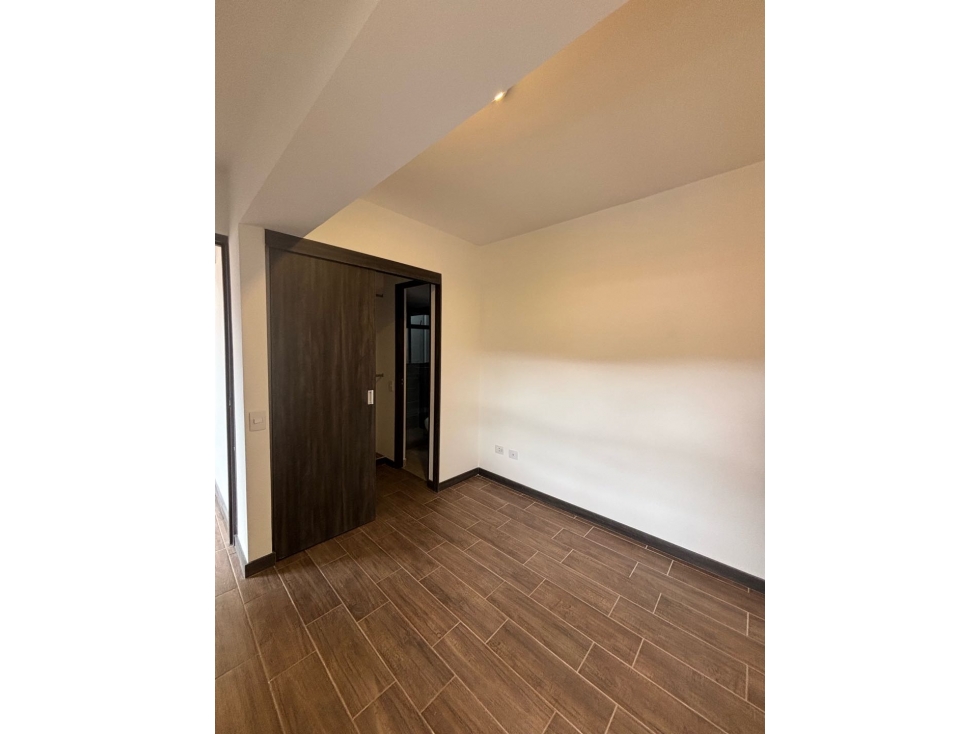Apartamento Dúplex en Arriendo el Retiro — foto 3