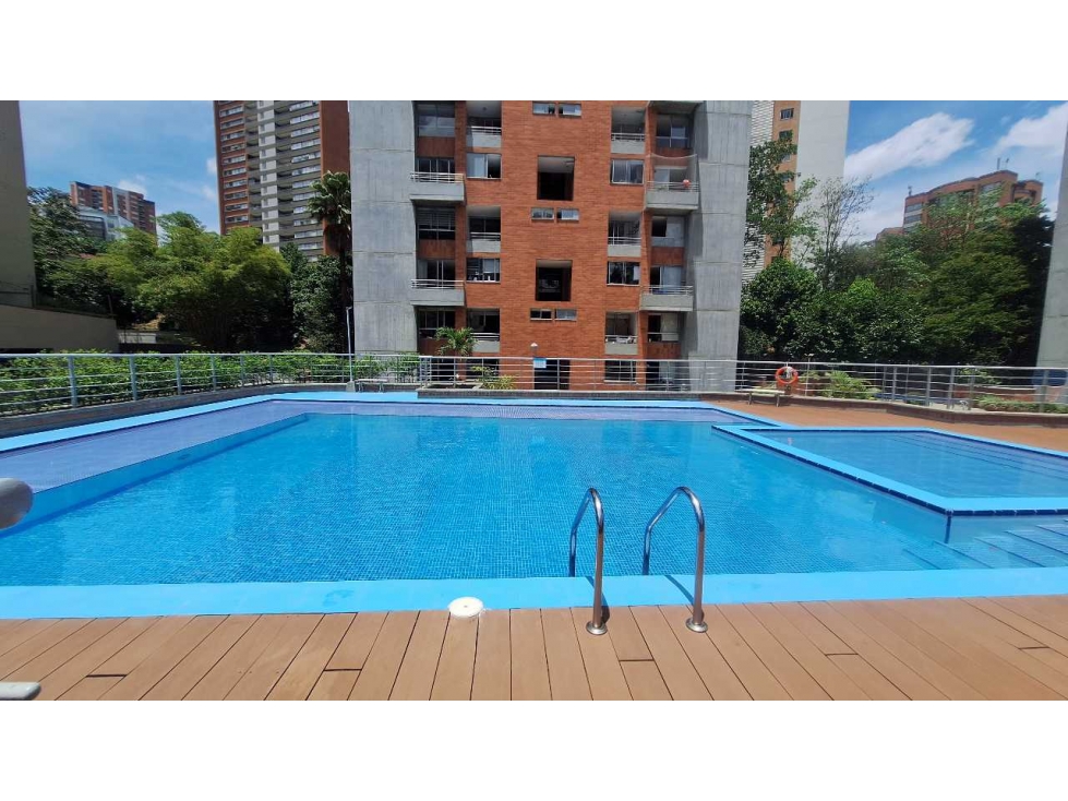 APARTAMENTO DUPLEX PARA LA VENTA, CEYLAN-POBLADO
