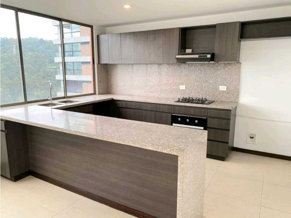 APARTAMENTO DUPLEX PARA VENTA EN EL POBLADO SECTOR ALTOS DEL POBLADO — foto 2