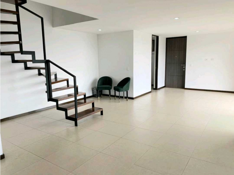 APARTAMENTO DUPLEX PARA VENTA EN EL POBLADO SECTOR ALTOS DEL POBLADO