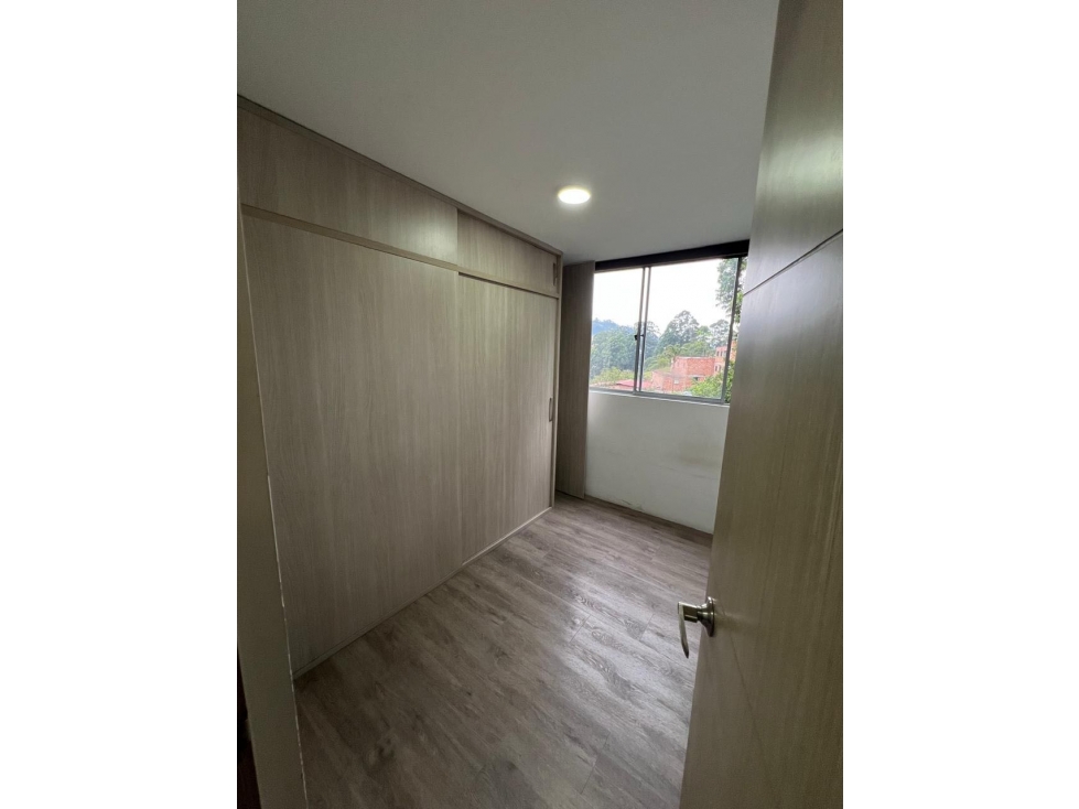 Apartamento económico en La Estrella Ideal para invertir o vivir — foto 5