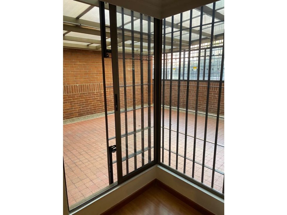 APARTAMENTO RENTANDO CON TERRAZA - EDIFICIO AUTOMATIZADO BATAN — foto 4