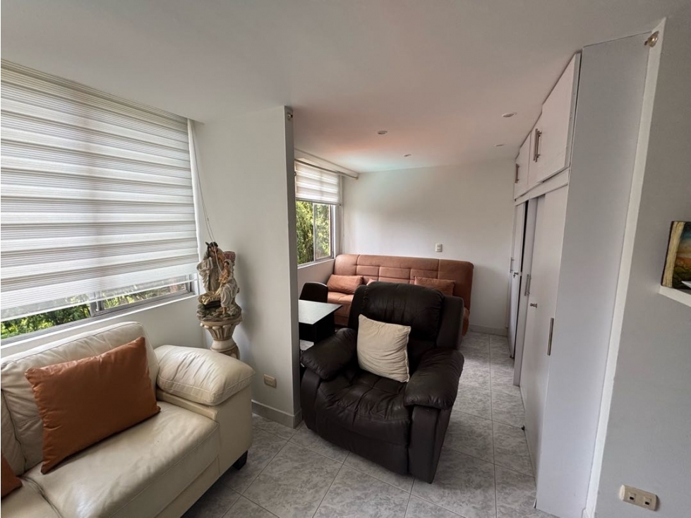 APARTAMENTO LOMA ESMERALDAL SILENCIOSO UNIDAD COMPLETA — foto 3