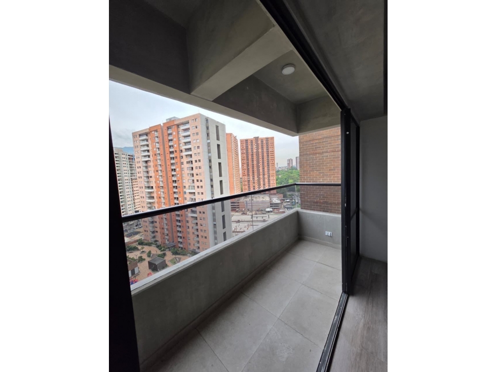 Apartamento En AKI Fabricato Para Terminar A Tu Gusto $420M - 1
