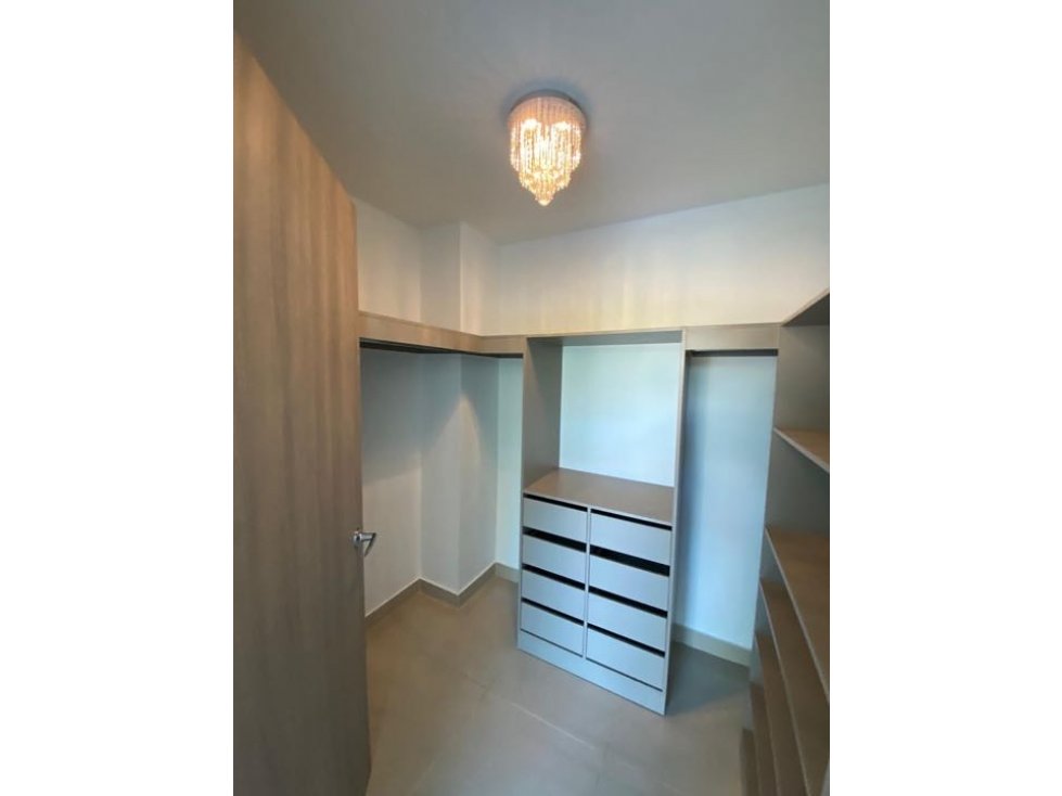 APARTAMENTO EN ALBROOK - 5