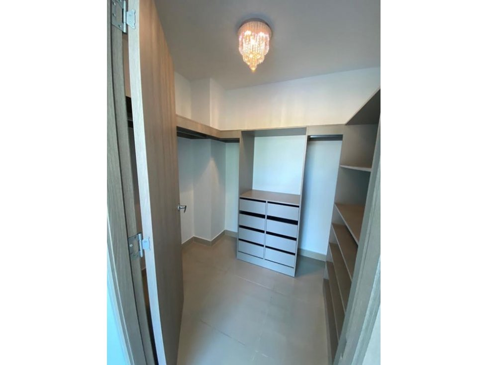 APARTAMENTO EN ALBROOK - 6
