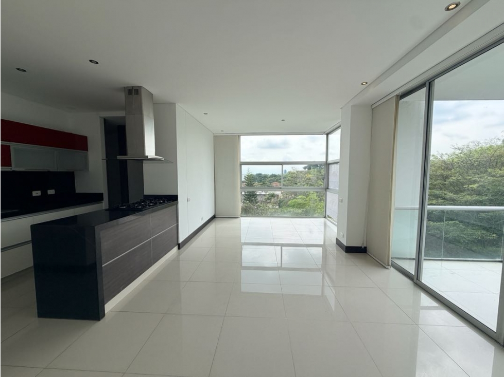 APARTAMENTO EN ALQUILER AL SUR CALI CIUDAD JARDIN EDIF. VERTIKA — foto 2