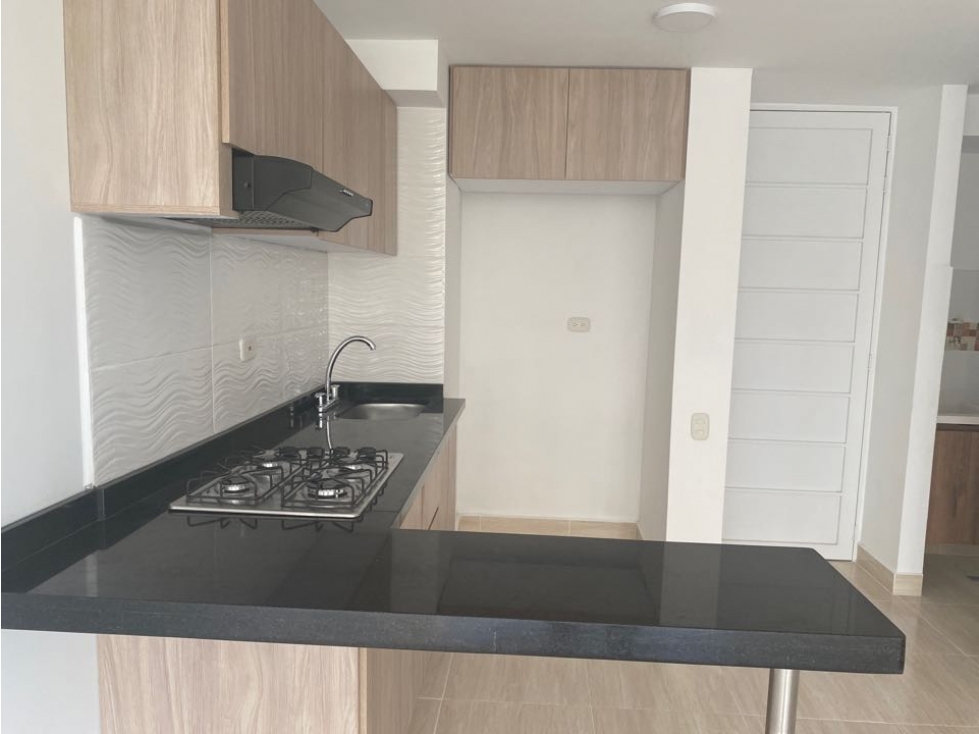 APARTAMENTO EN ALQUILER AL SUR DE CALI BOCHALEMA C.R. CAFETO — foto 3