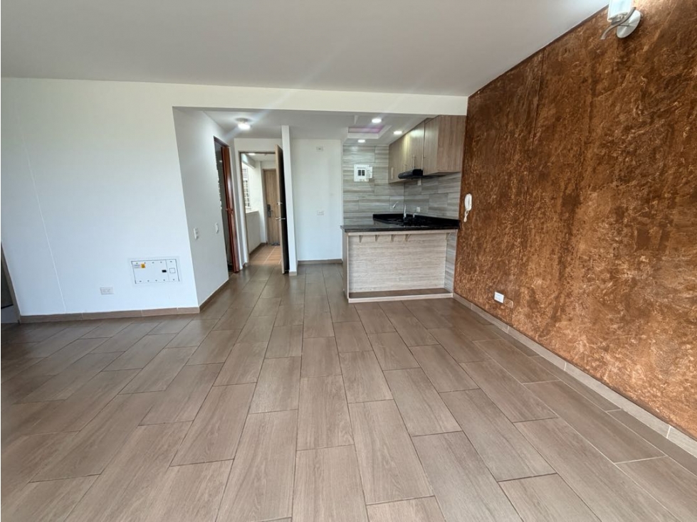 APARTAMENTO EN ALQUILER AL SUR DE CALI BOCHALEMA CR JACARANDA — foto 3
