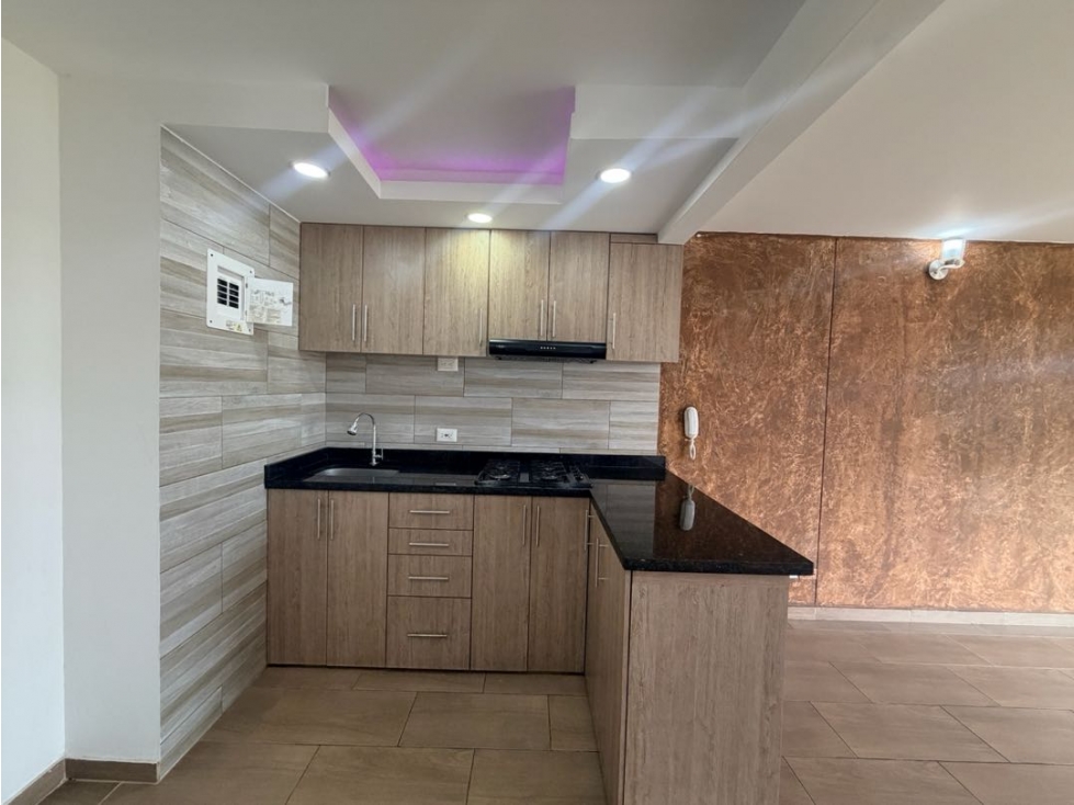APARTAMENTO EN ALQUILER AL SUR DE CALI BOCHALEMA CR JACARANDA — foto 6