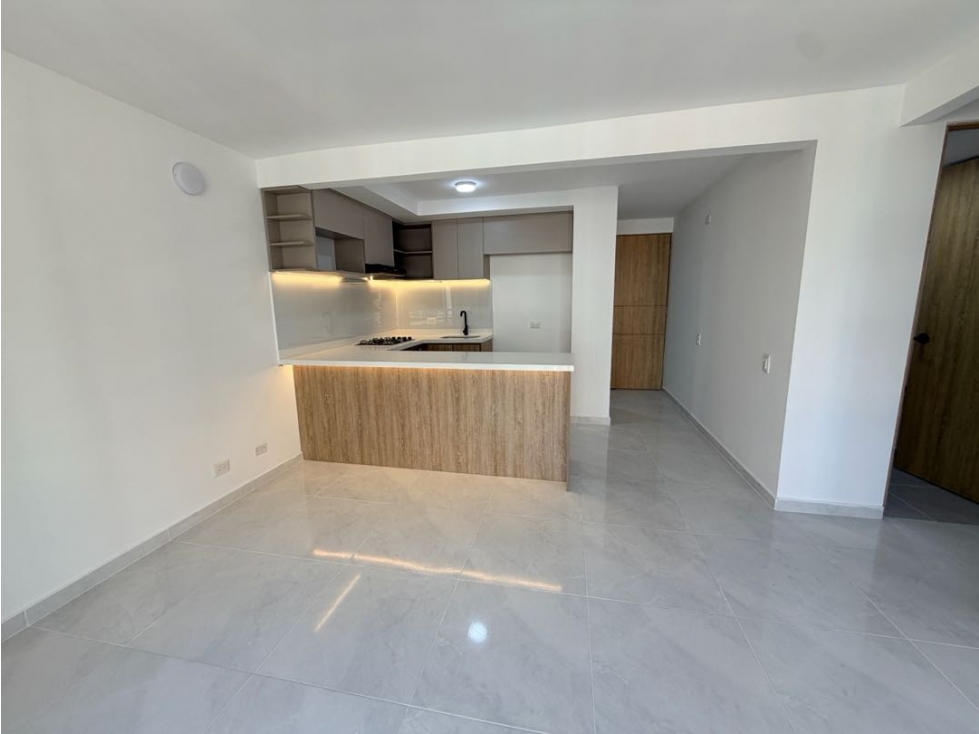 APARTAMENTO EN ALQUILER AL SUR DE CALI BOCHALEMA CR ARANDANOS — foto 3