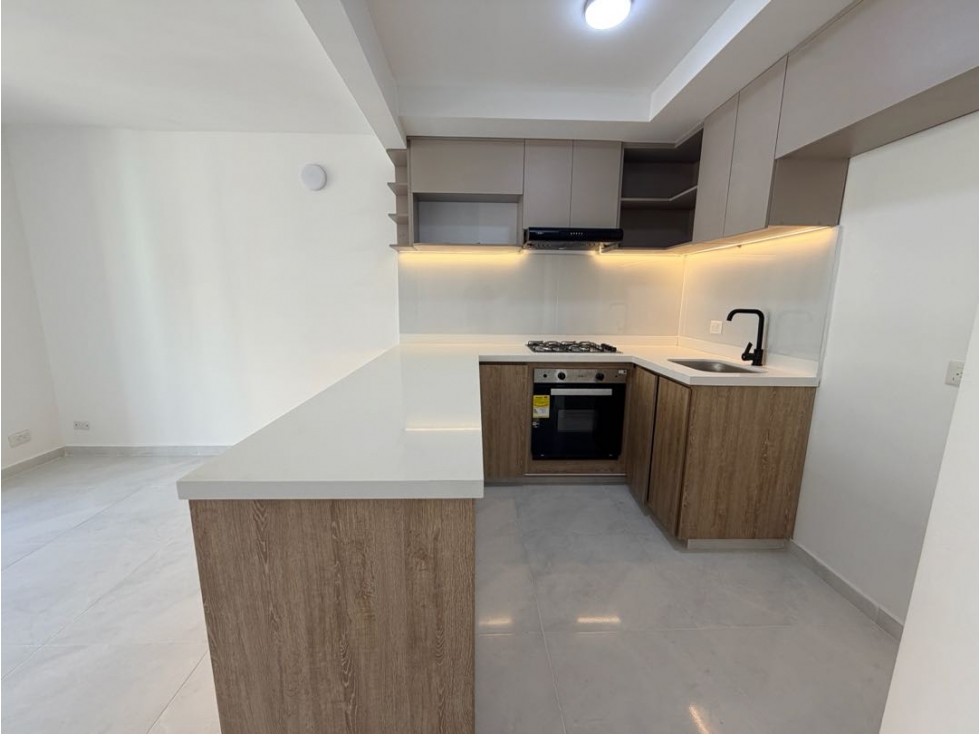 APARTAMENTO EN ALQUILER AL SUR DE CALI BOCHALEMA CR ARANDANOS — foto 6