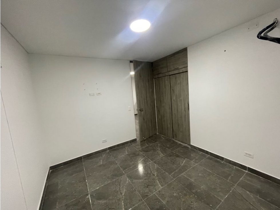 APARTAMENTO EN ALQUILER EL REFUGIO CALI 50 m2 2 HAB - CALI — foto 4