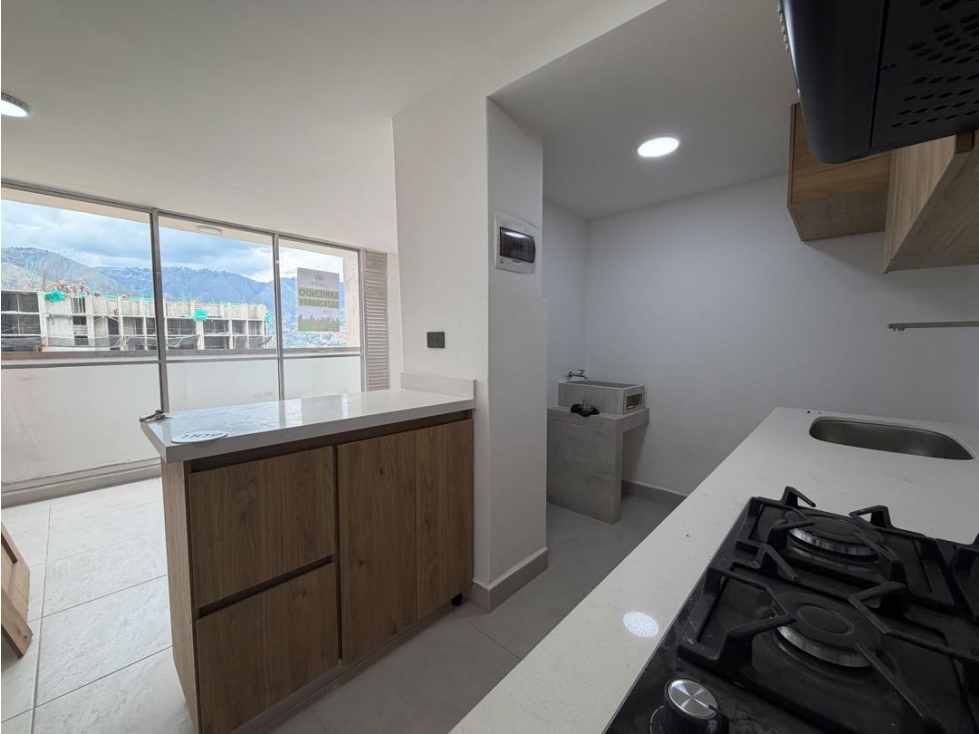 Apartamento en alquiler en Bello — foto 2
