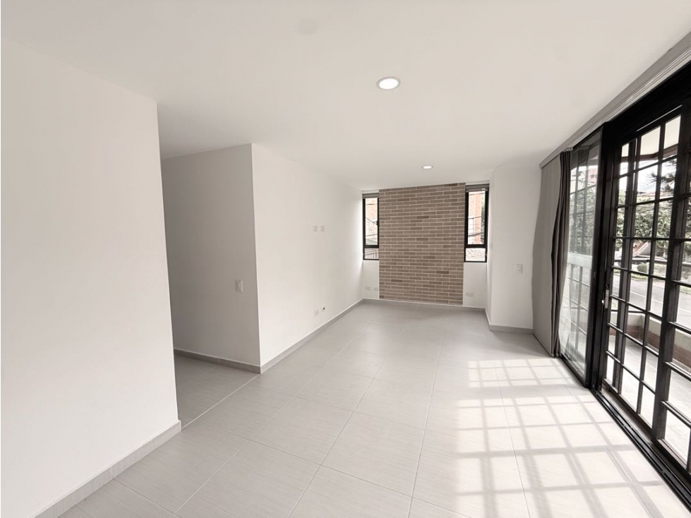 Apartamento en alquiler laureles — foto 2