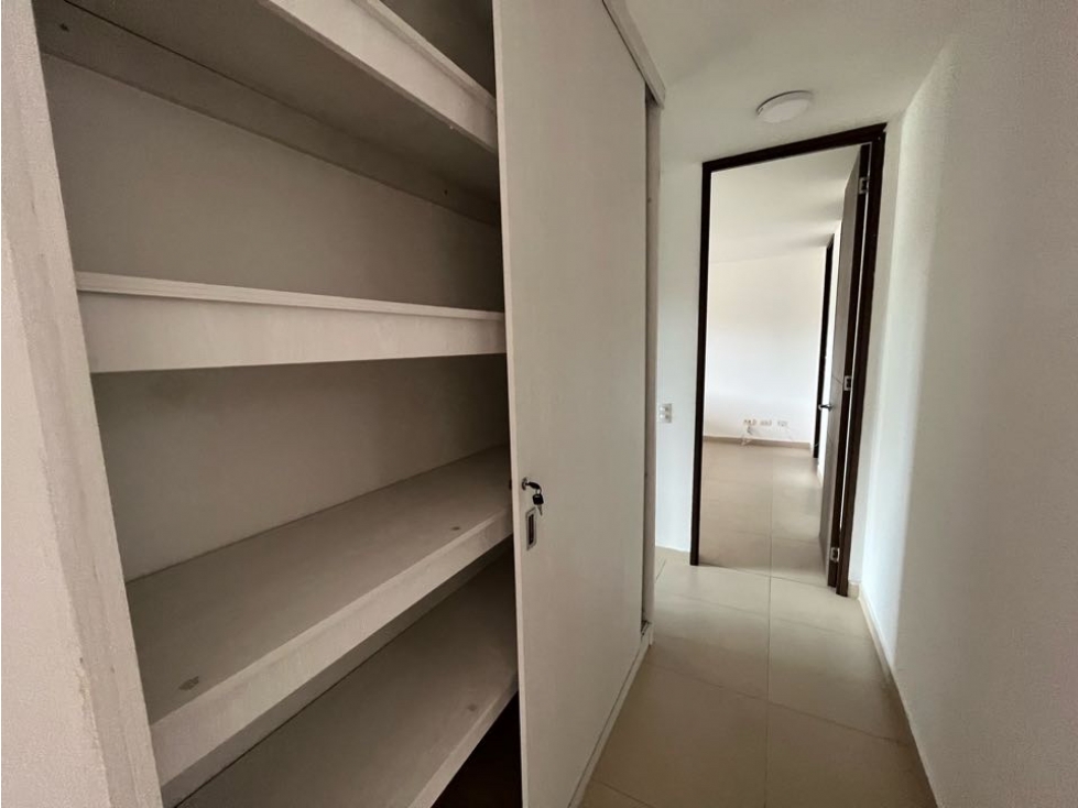Apartamento en venta, sector Buenavista. — foto 6