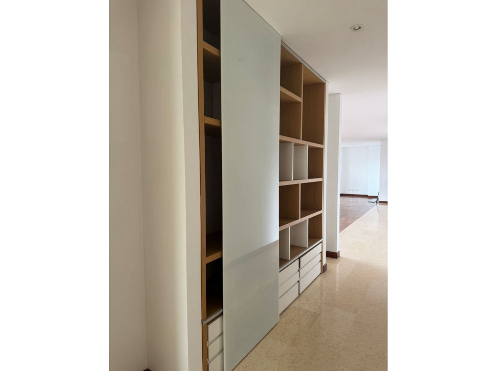 Apartamento en alquiler. Parte alta Loma del Tesoro - 5