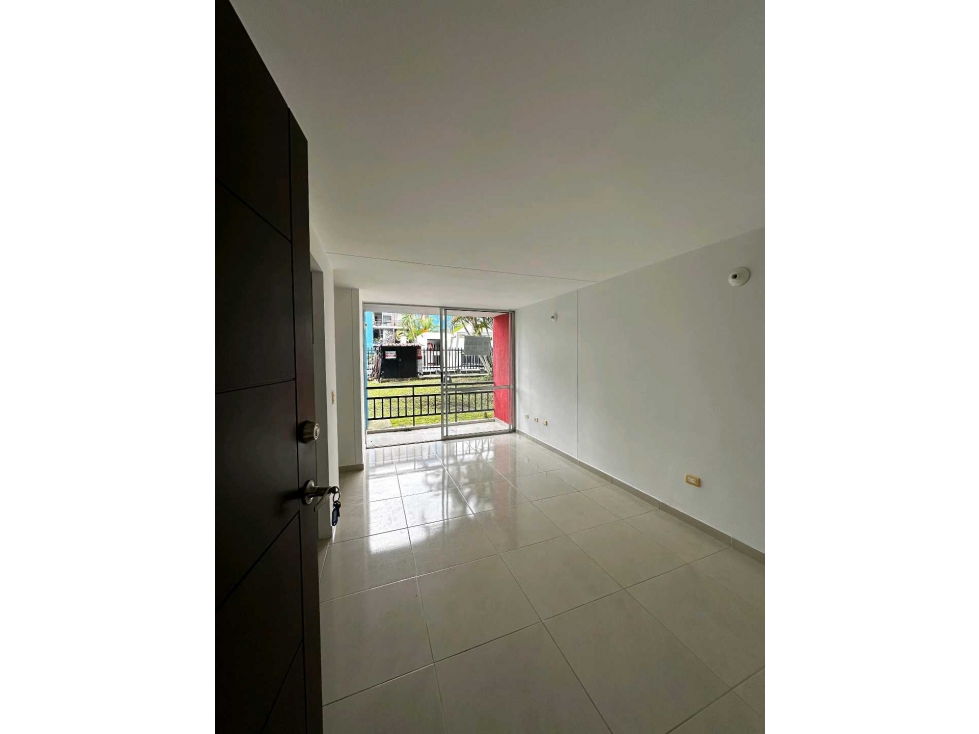 APARTAMENTO EN VENTA PRIMER PISO TORRES DE.POBLADO PALMIRA VALE — foto 5