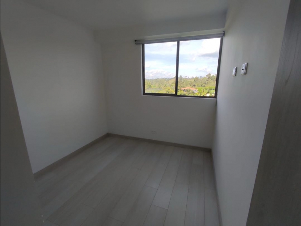 Apartamento en alquiler San Antonino de Pereira — foto 4