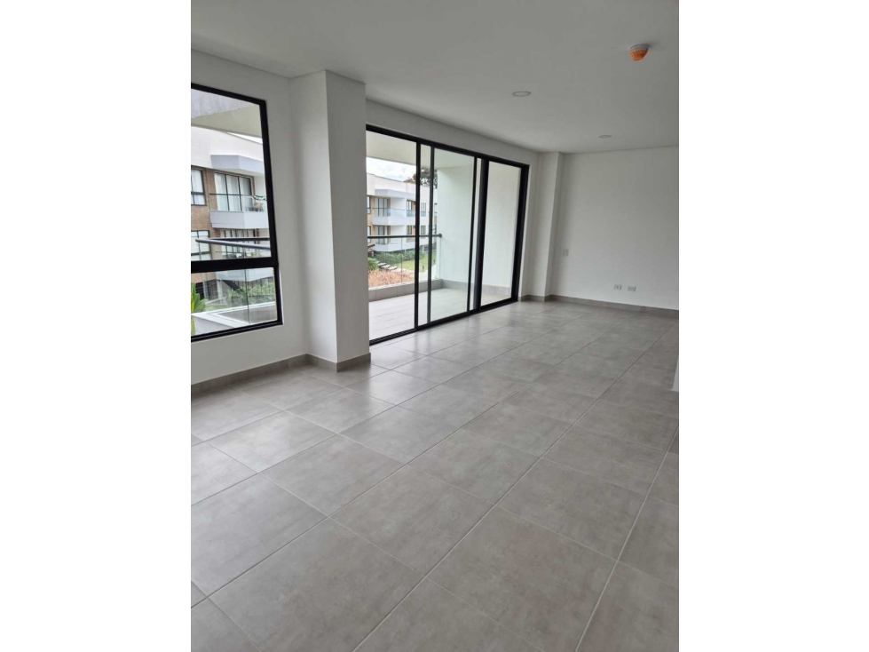 Apartamento en Alquiler Via el Caimo Aeropuerto — foto 2