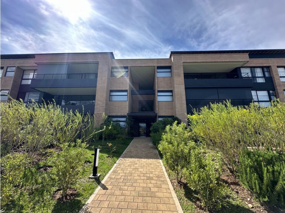 Apartamento en Alquiler y/o Venta Llanogrande