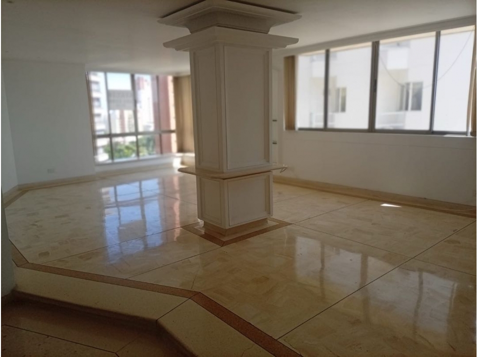 Apartamento en Alto Prado de 225M2