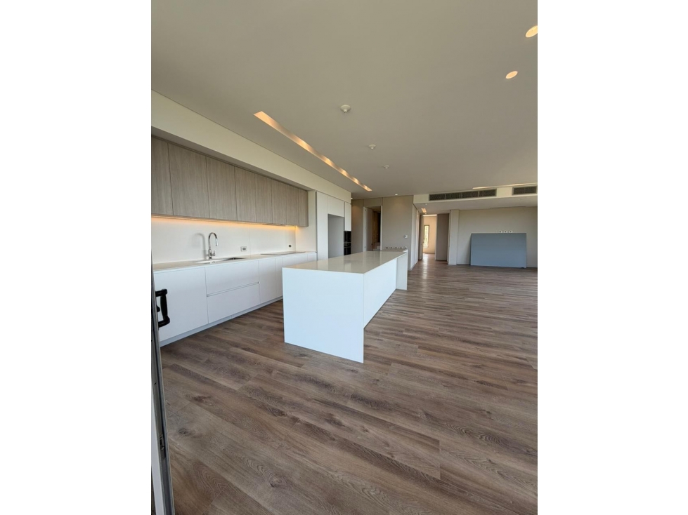 Apartamento en Altozano.