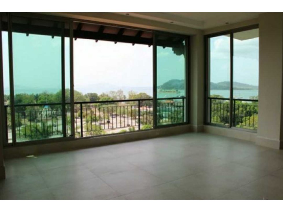APARTAMENTO EN AMADOR PH ALTOS DE AMADOR 3 RECAMAS — foto 2