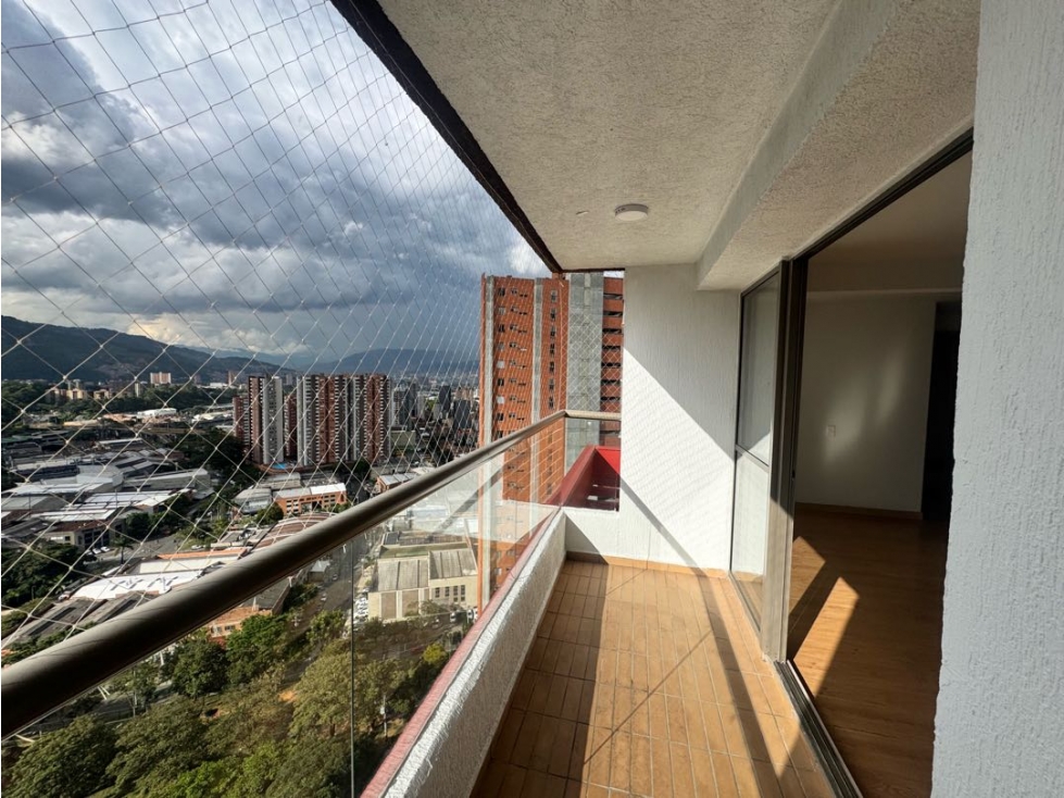 Apartamento en Amonte Piso 17 Sabaneta — foto 5