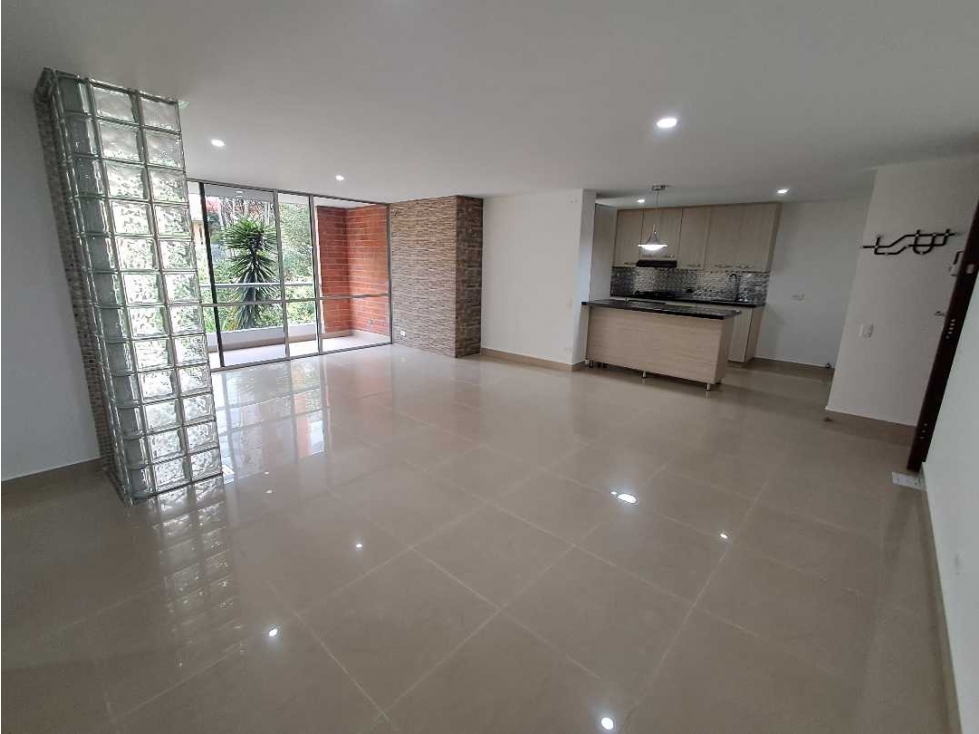 Apartamento en arriendo en Envigado las Brujas — foto 2