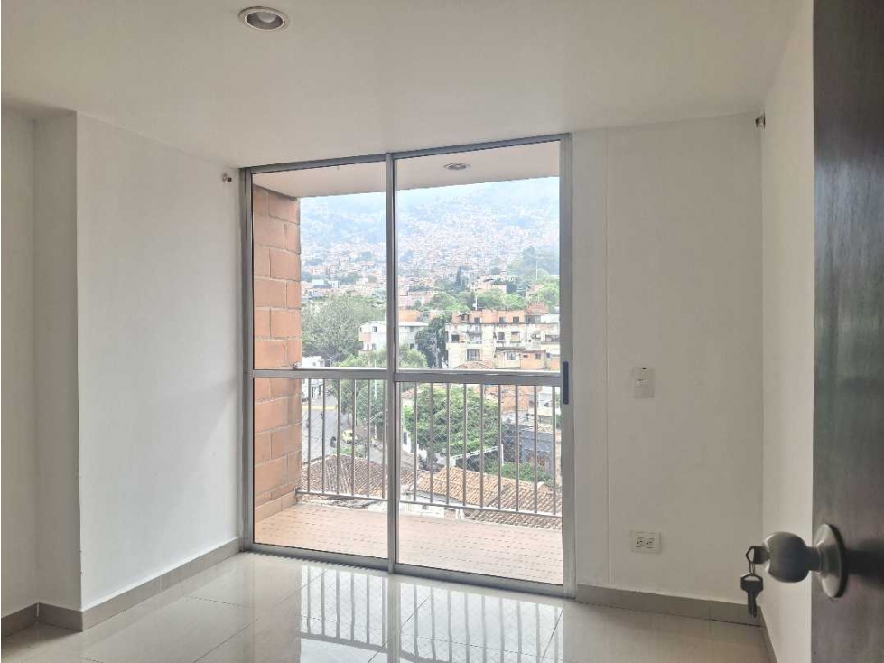 Apartamento en arriendo — foto 4