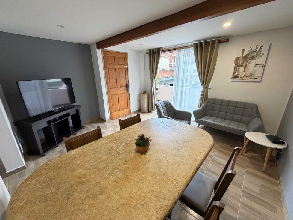 APARTAMENTO EN ARRIENDO ( NO AMOBLADO ) ALCALA ENVIGADO