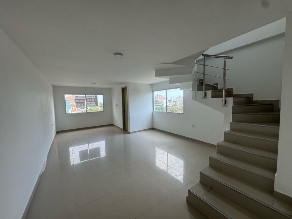 APARTAMENTO DUPLEX EN ARRIENDO ALTAMIRA
