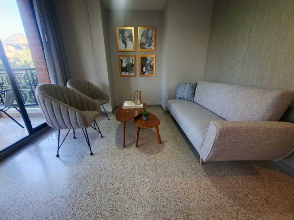 Apartamento en arriendo amoblado Poblado cerca a la clinica las Vegas — foto 2