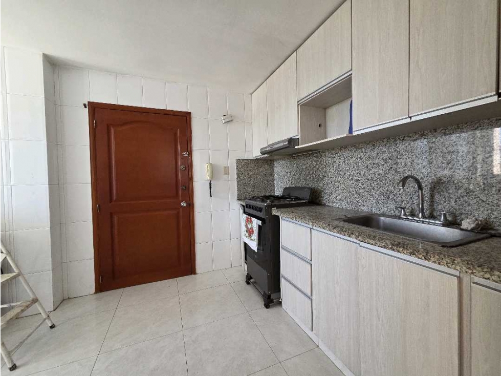 Apartamento en arriendo barrio Altos de riomar en Barranquilla — foto 3