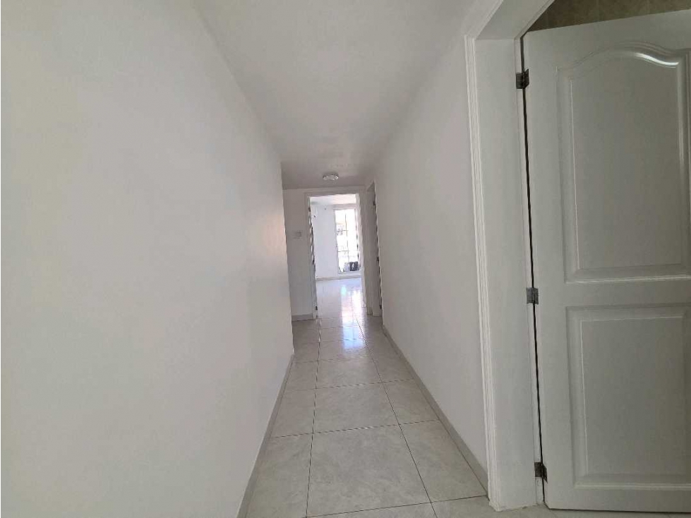 Apartamento en arriendo barrio Altos de riomar en Barranquilla — foto 4