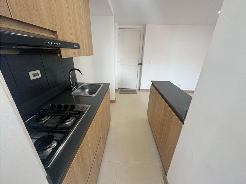 Apartamento en arriendo calasanz — foto 2