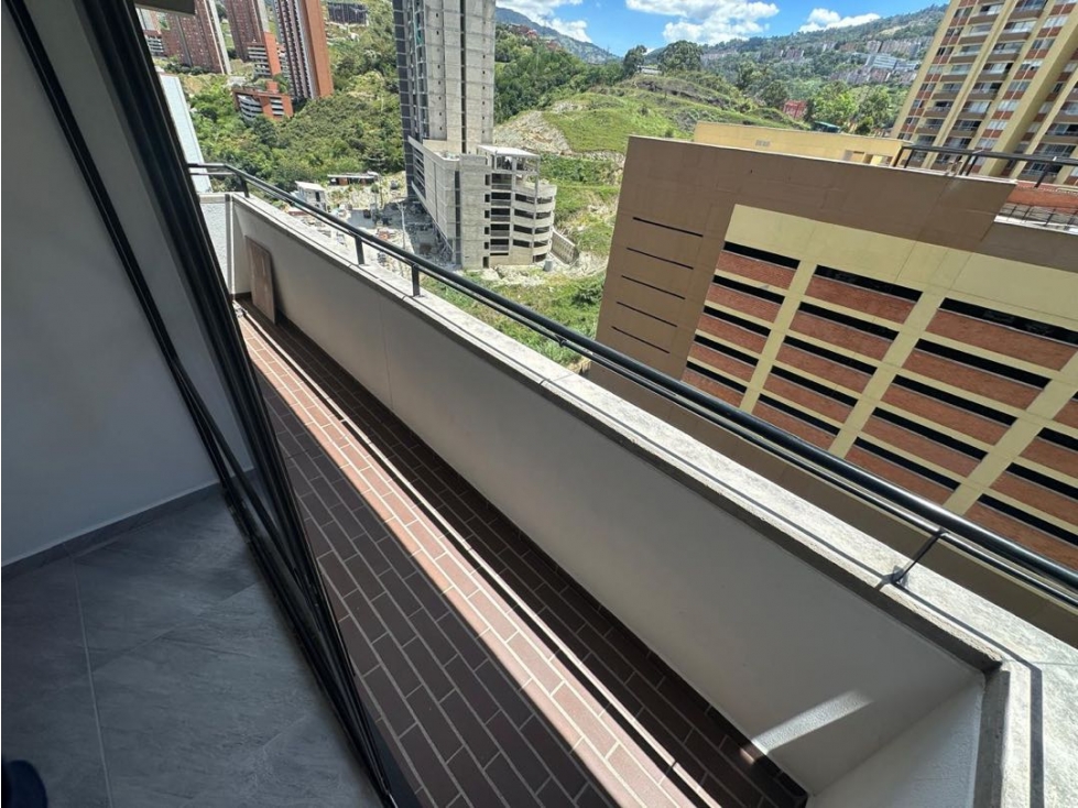 Apartamento en arriendo calasanz — foto 4