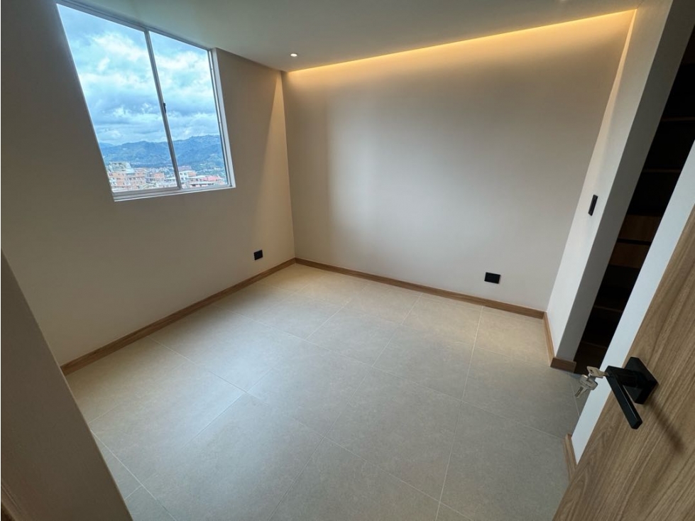Apartamento en arriendo calasanz — foto 5