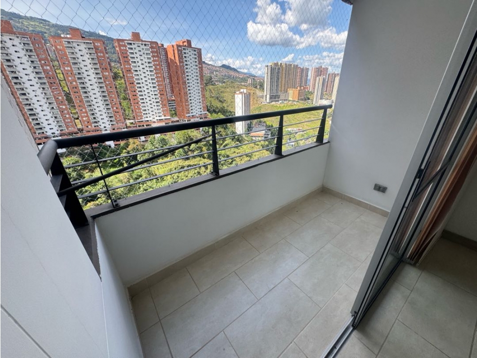 Apartamento en arriendo calasanz — foto 4