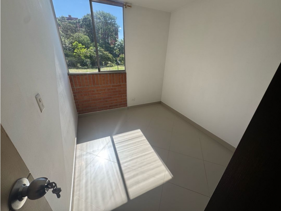 Apartamento en arriendo calasanz — foto 6