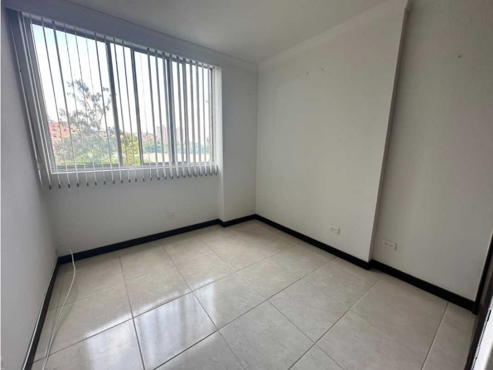 Apartamento en arriendo camino verde envigado — foto 4
