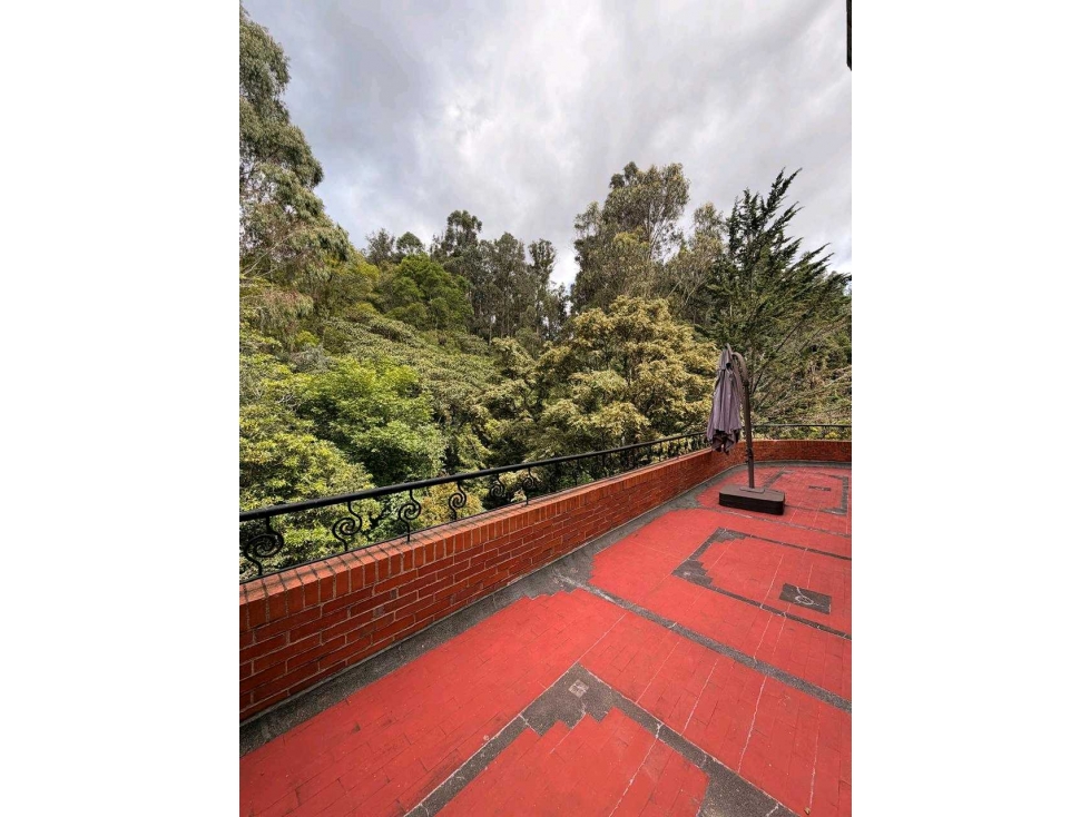 APARTAMENTO EN ARRIENDO CERROS ORIENTALES CLUB-HOUSE — foto 3