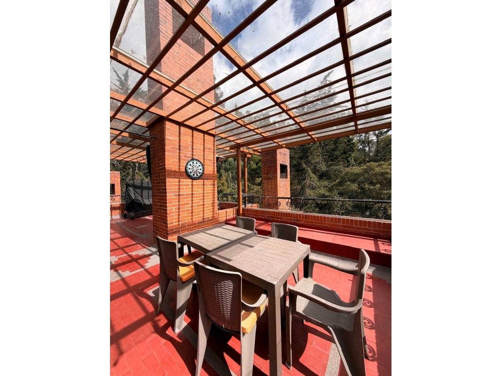APARTAMENTO EN ARRIENDO CERROS ORIENTALES CLUB-HOUSE — foto 2